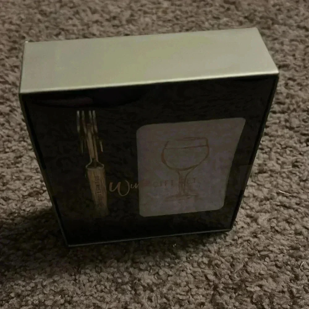 Markings by Design Wine Gift Set Gold Bottle Opener and 20 Wine 101‎ Cards NEW